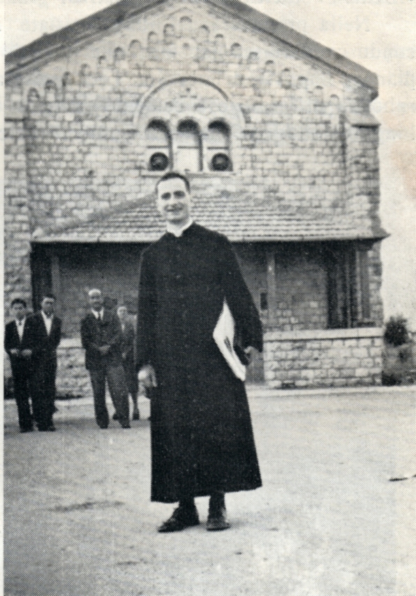 Don Angelo Ciarla e la chiesetta