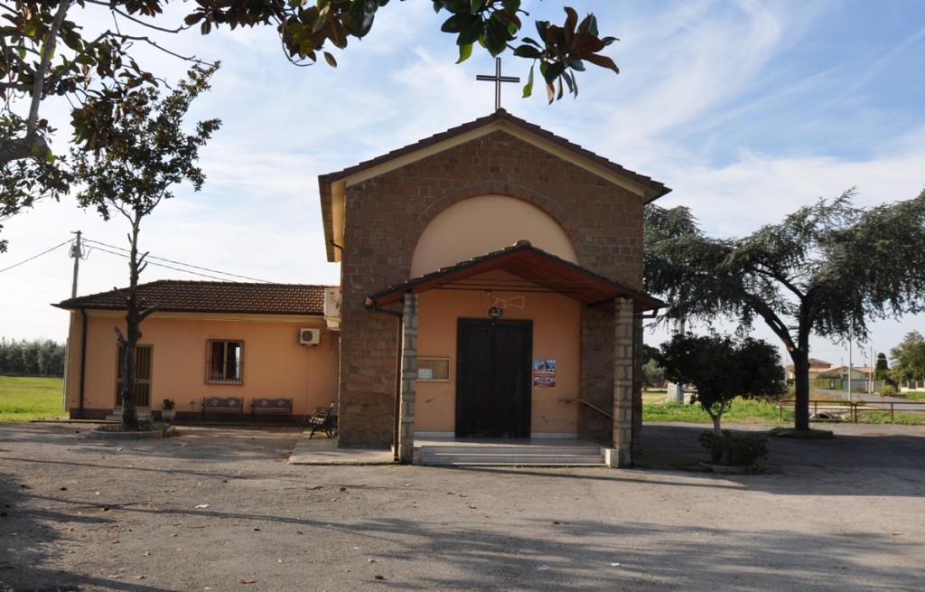 Esterno della chiesetta di Chiesuola